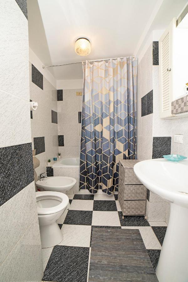 Apartamento Casa Donna Lidia Savona Exterior foto